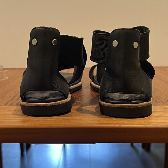 Sorel Ella Black Leather Slip On Flat Ankle-Strap Open Toe Sandals Womens Sz 6.5 - Picture 10 of 12